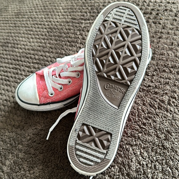 Converse - Picture 4 of 4